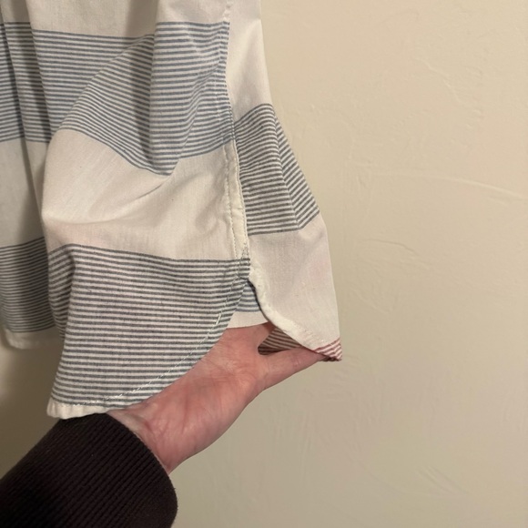 Men’s Levi’s Short Sleeve Button Down Shirt - Picture 6 of 7